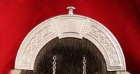 no.10 lattice engraved cantle with polished centrepiece